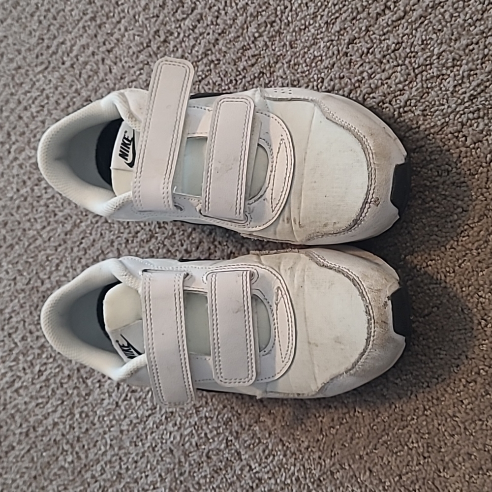 Nike Authentic velcro stripe sneakers